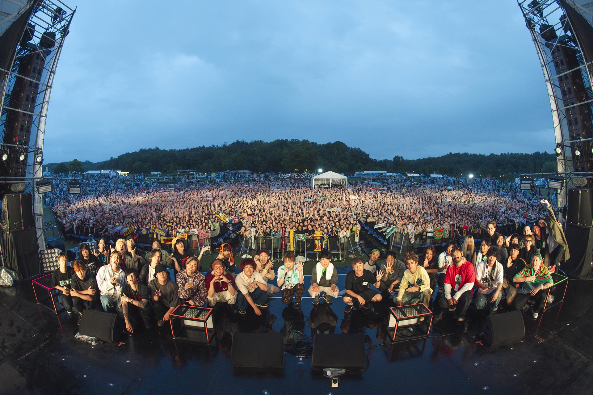お*ゆ様 フォーリーブス Boys Of Summer! 2004 神宮球場 フォーリミ主催「YON FES」10周年！雨を跳ね返す熱演連続の初日公演