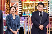 鈴木保奈美と小手伸也。「Golden SixTONES」6月21日放送回より。