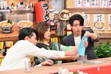 左から吉村崇、大久保佳代子、猪狩蒼弥。©TBS
