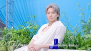 Number_iが出演する雪肌精の新CM「冷やし雪肌精で涼感美白」編のメイキングカット。
