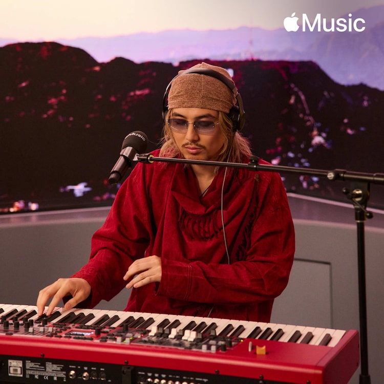 藤井風がライブEPリリース、Apple Musicの人気ラジオ番組でのパフォーマンスを収録