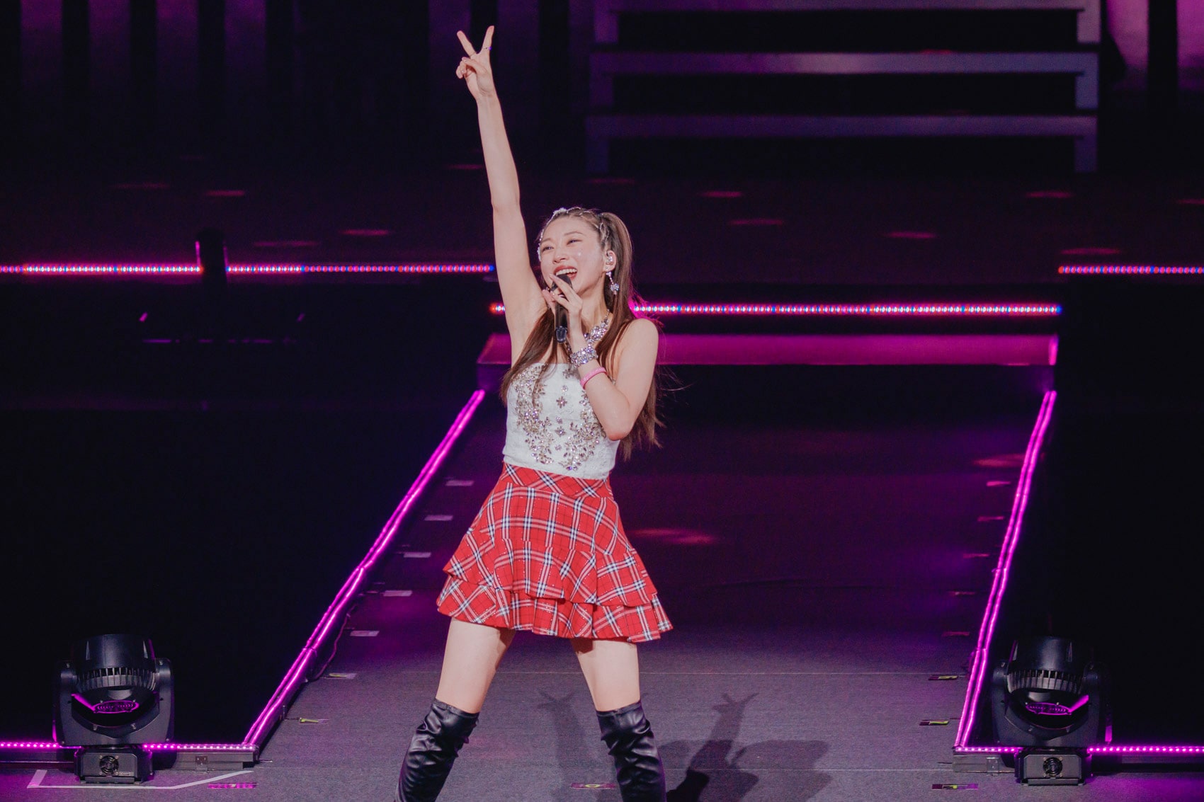 牧野真莉愛、モーニング娘。愛爆発の卒業コンサートで明るくサヨナラ　新庄剛志もエールの手紙