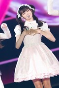 レイ。「IVE WORLD TOUR ‘SHOW WHAT I AM’」東京ドーム公演より。（撮影：田中聖太郎写真事務所）