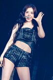 ユジン。「IVE WORLD TOUR ‘SHOW WHAT I AM’」東京ドーム公演より。（撮影：田中聖太郎写真事務所）