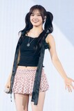 ユジン。「IVE WORLD TOUR ‘SHOW WHAT I AM’」東京ドーム公演より。（撮影：田中聖太郎写真事務所）