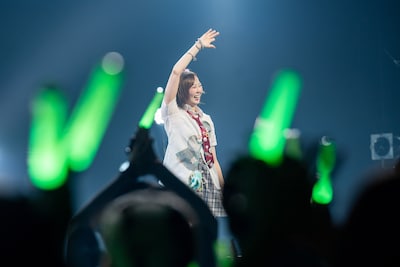 安本彩花28歳の生誕ライブにインドネシアからのSPゲスト、新曲2曲を初披露(ライブレポート / 写真39枚) - 音楽ナタリー