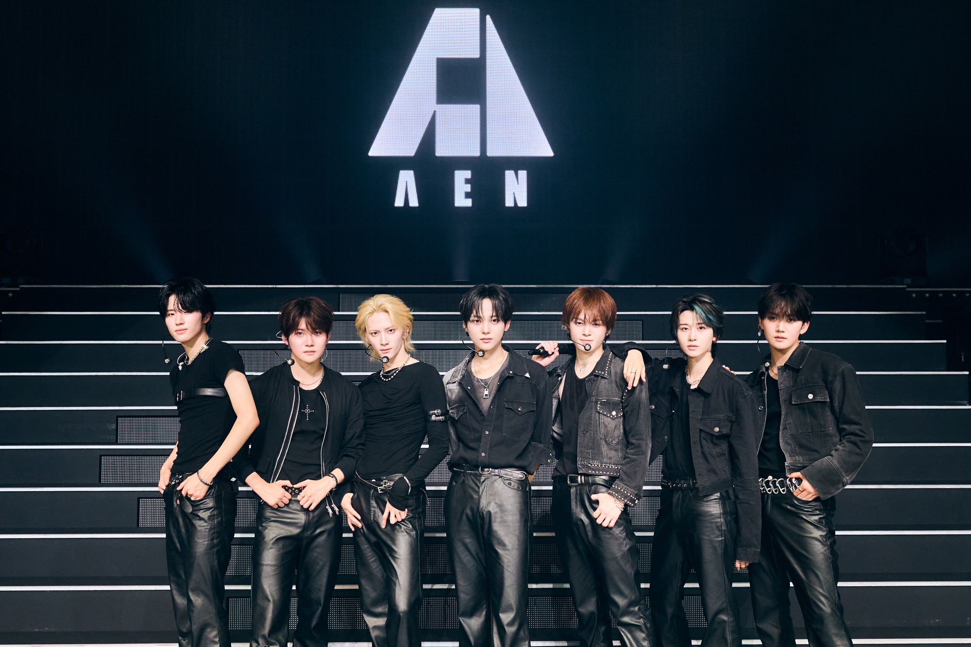 AEN エイエン 韓国公開番組 スローガン アミューズ×STARSHIPの日韓合同ボーイズグループAEN、お披露目イベント