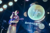 アンコールで「Heart of Rainbow」を歌う.ENDRECHERI. / 堂本剛。（撮影：冨田味我）