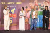 佐野勇斗（M!LK）の“生涯パンツ宣言”を笑顔で聞くジェシー役の日下由美、バズ・ライトイヤー役の所ジョージ、ウッディ役の唐沢寿明。