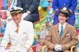 左から石原良純、伊藤壮吾（SUPER★DRAGON）。©テレビ朝日