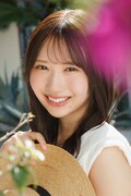 藤嶌果歩（日向坂46）1st写真集「果実の歩幅」収録カット。©集英社／菊地泰久