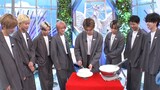 クリーム塗りを体験するMAZZEL。©︎フジテレビ