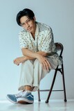 Vansサマーコレクション「Old Skool - Denim Pack」を着用した錦戸亮。