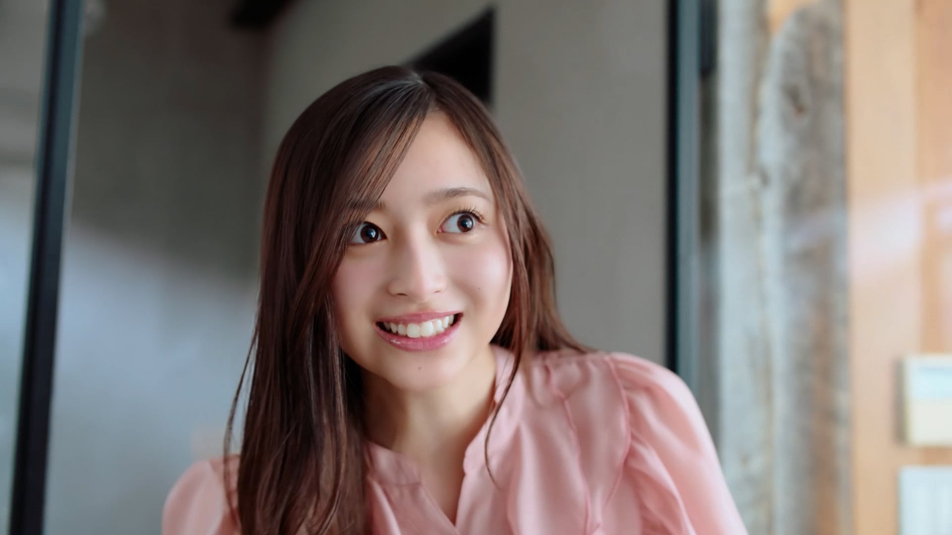 乃木坂46 5期生が出演「メイク キープ ミスト」新CM公開、池田瑛紗が