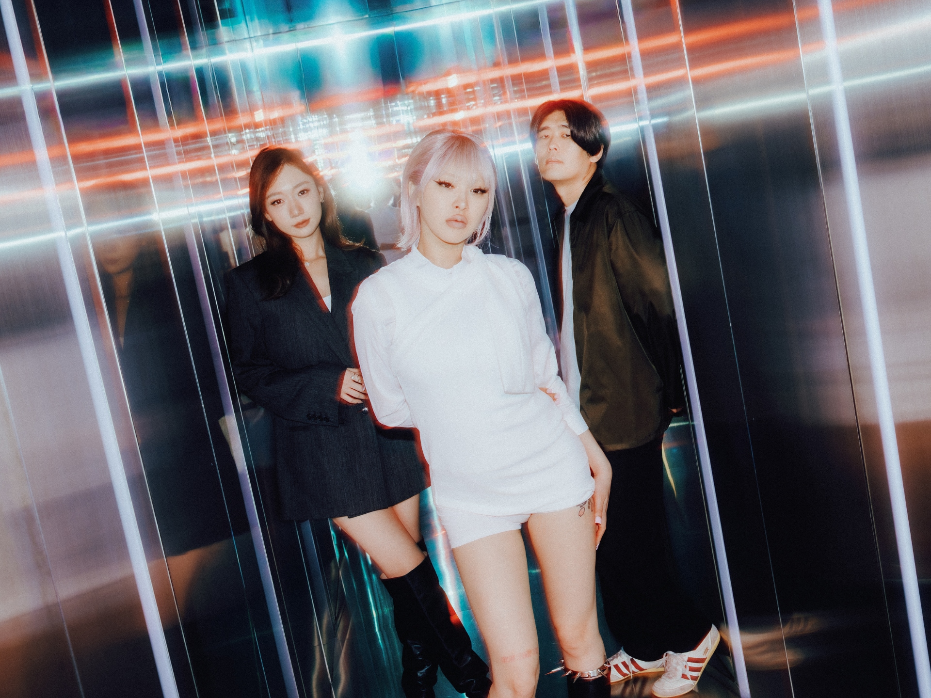 Elle Teresaが参加、STUTS×Julia Wu「Tokyo Lights」リミックス配信
