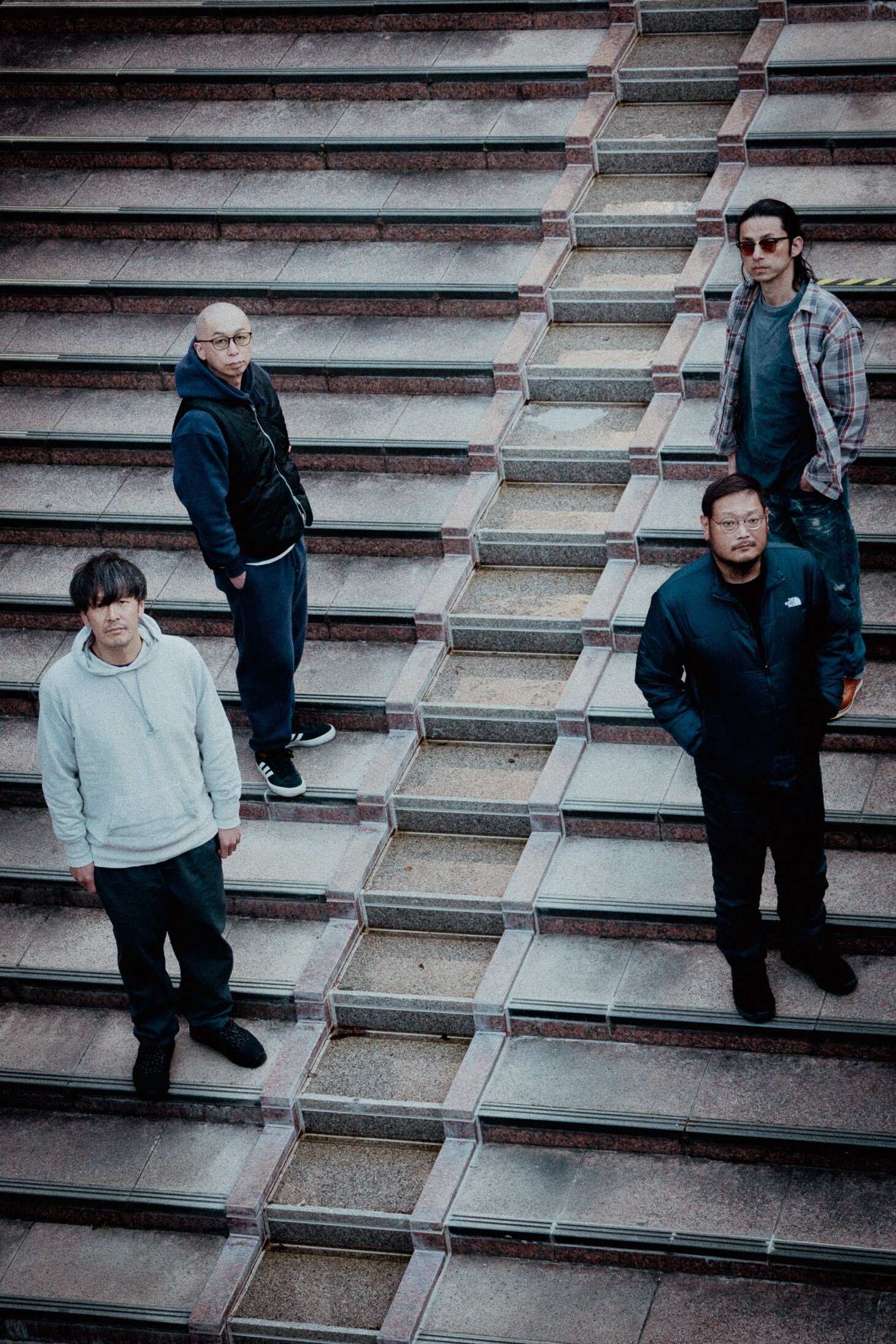 the band apartの原昌和が手のひら粉砕骨折、当面の演奏活動は休止し治療に専念