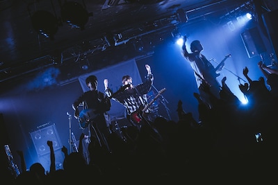 「Major Debut EP Release Tour "OURS"」の様子。（Photo by kuglo2）