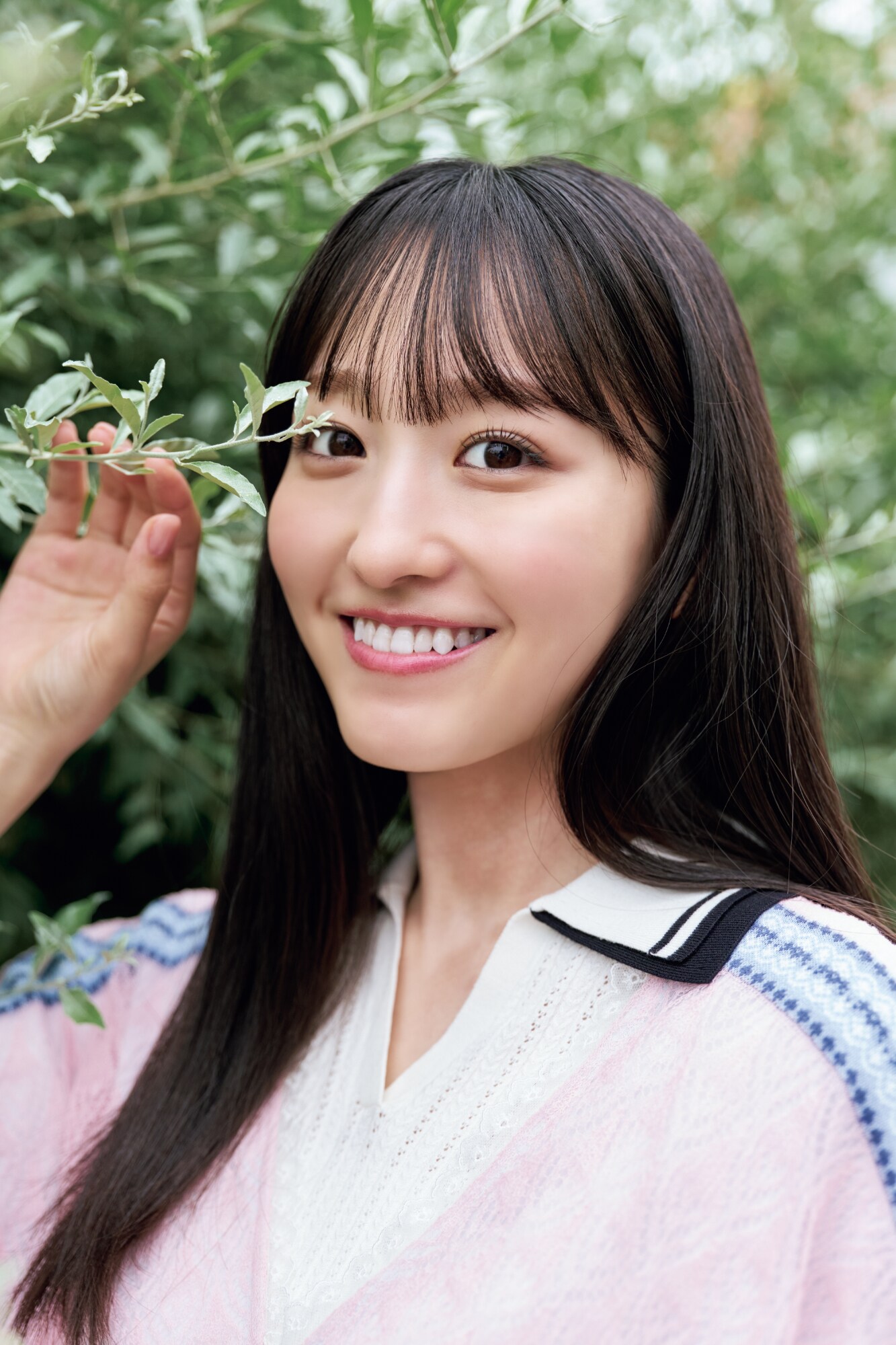 一ノ瀬美空（乃木坂46）の写真を使用した図書カード。 [画像ギャラリー