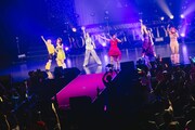 「7th ANNIVERSARY ONE MAN LIVE『ROPPONGI PARTY NIGHT』」の様子。（撮影：白石達也）