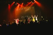 「7th ANNIVERSARY ONE MAN LIVE『ROPPONGI PARTY NIGHT』」の様子。（撮影：白石達也）