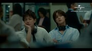 佐藤健とK（&TEAM）が登場する「#夏うたベスト100」CMより。