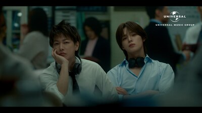 佐藤健とK（&TEAM）が登場する「#夏うたベスト100」CMより。
