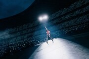 Mrs. GREEN APPLE「ゼンジン未到とイ/ミュータブル～間奏編～」の様子。（Photo by Matty Vogel）