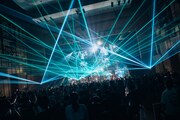 「INUWASI BAND SET 東名阪 LIVE TOUR 2026〝狗鷲昊閃〟」ファイナル公演の様子。（撮影：真島洸）