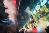 「INUWASI BAND SET 東名阪 LIVE TOUR 2026〝狗鷲昊閃〟」ファイナル公演の様子。（撮影：真島洸）