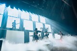 「INUWASI BAND SET 東名阪 LIVE TOUR 2026〝狗鷲昊閃〟」ファイナル公演の様子。（撮影：真島洸）