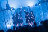 「INUWASI BAND SET 東名阪 LIVE TOUR 2026〝狗鷲昊閃〟」ファイナル公演の様子。（撮影：真島洸）
