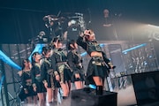 「INUWASI BAND SET 東名阪 LIVE TOUR 2026〝狗鷲昊閃〟」ファイナル公演の様子。（撮影：真島洸）