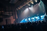 「INUWASI BAND SET 東名阪 LIVE TOUR 2026〝狗鷲昊閃〟」ファイナル公演の様子。（撮影：真島洸）
