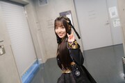 開演前のすずめ。（撮影：真島洸）