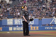 投げ終え、笑顔の沢村玲（ONE N' ONLY）。