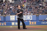 投げ終え、笑顔の沢村玲（ONE N' ONLY）。