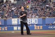 投げ終え、笑顔の沢村玲（ONE N' ONLY）。