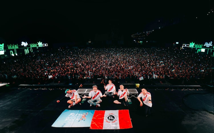 「FLOW WORLD TOUR 2026 “NARUTO THE ROCK”」の様子。