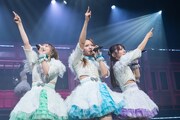 えびちゅうの“姉メン”安本彩花、中山莉子、真山りか（左から）。