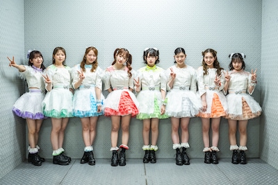 6月6日の東京・Kanadevia Hall公演直前の様子。ひさびさに8人そろった私立恵比寿中学。