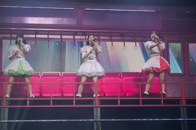 小久保柚乃、風見和香、桜木心菜（左から）の“ココユノノカ”トリオ。