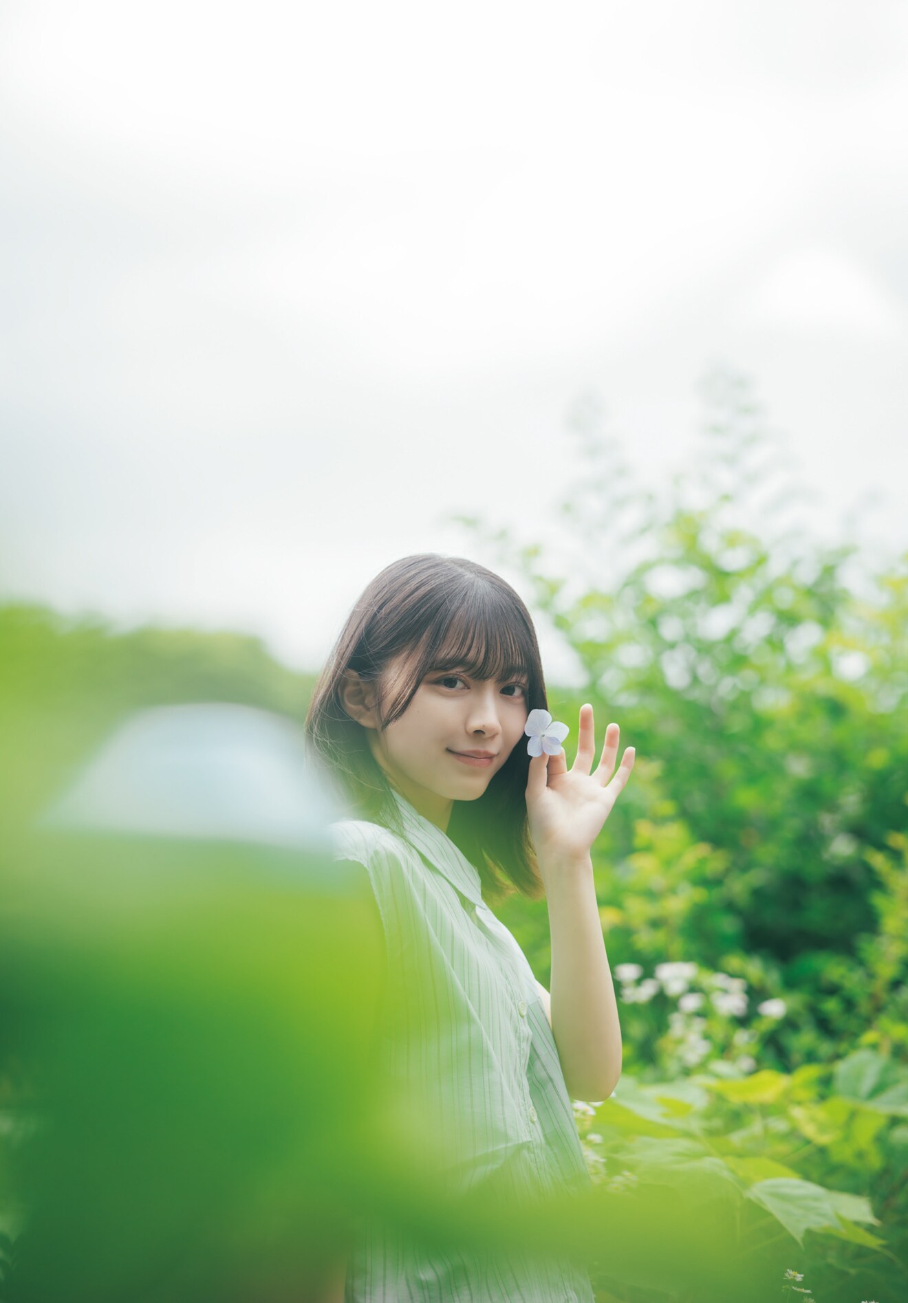 櫻坂46森田ひかる「サンデー」表紙に登場、大人びた表情を見せる