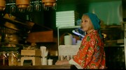 PUFFY「モヤーズ」ミュージックビデオより。