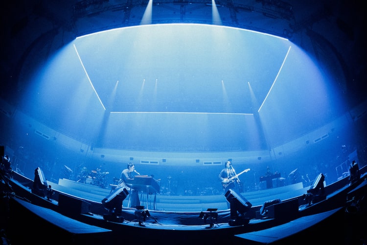 「Bialystocks 単独公演 於：日本武道館」の様子。（撮影：小杉歩）