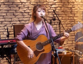 BONNIE PINKが初のスタジオライブを公開、「A Perfect Sky」「Heaven's Kitchen」など全6曲を一発録りで披露