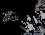 「NMIXX 1ST WORLD TOUR ＜EPISODE 1: ZERO FRONTIER＞ IN JAPAN」ライブビューイングの告知ビジュアル。