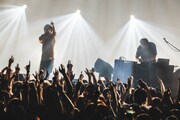 「ライブナタリー “group_inou × ピーナッツくん × PAS TASTA” 横浜」よりgroup_inouのステージの様子。（撮影：森好弘）