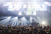 「ライブナタリー “group_inou × ピーナッツくん × PAS TASTA” 横浜」よりgroup_inouのステージの様子。（撮影：森好弘）