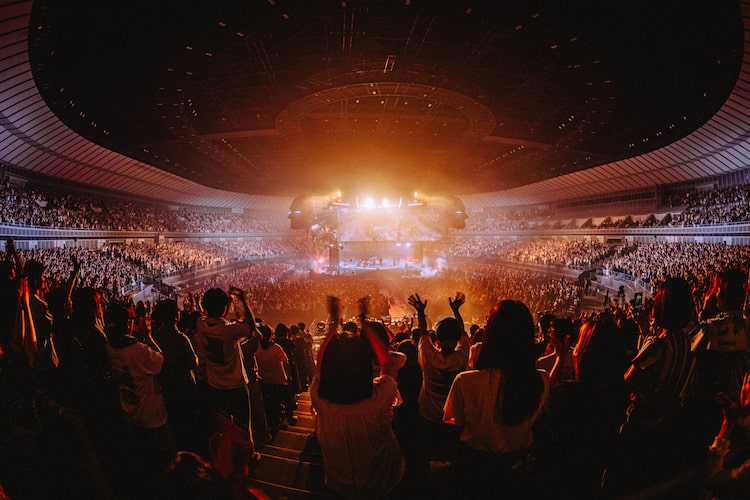 「King Gnu CEN+RAL Tour 2026」横浜アリーナ公演の様子。（Photo by Kosuke Ito）