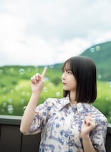 日向坂46渡辺莉奈、本日発売「週刊少年マガジン」で放つ17歳のピュアオーラ